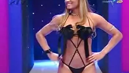イギリスMilfと弄パキスタンの少年 ヘンリー 塚本 動画
