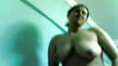彼女の最初の極Orgyインガークラブ エロ 動画 女子大 生