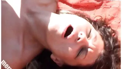少なバレリーナslutを叩きによる巨大な黒のコック エロ 動画 マッサージ